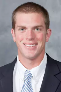 Senior Dustin Groves had eight birdies in the opening round.