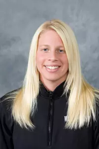 Junior Nicole Castronuova