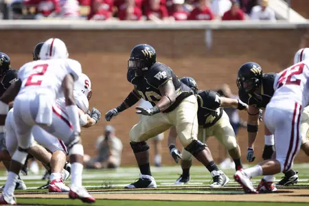 Chris DeGeare and the offensive line have not allowed a sack since the season opener.