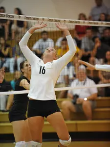 Junior setter Kelsey Jones posted her sixth double-double of the season against Virginia.