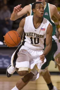 Ishmael Smith had career-highs of 19 points, nine field goals and four steals at UNCW.