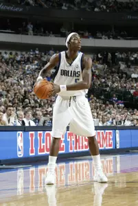 At San Antonio last night, Josh Howard led the Mavs with 19 points.