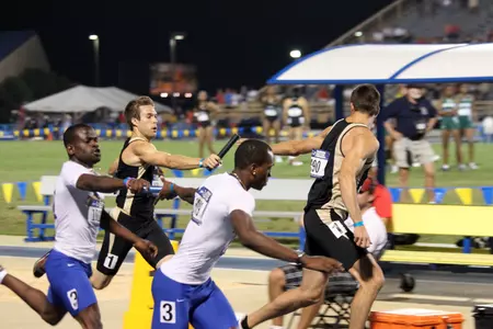Senior Tyler Dodds got the men's 4x400m relay off to a good start.