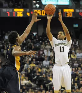 C.J. Harris topped the list of players that scored in double figures with 15 points.