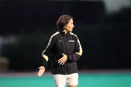 Head Coach Jennifer Averill