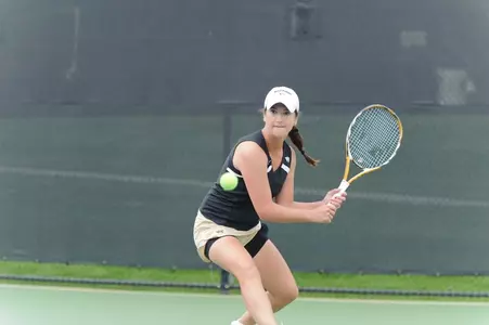 Karen Forman earned a three-set win over Oklahoma's Whitney Wofford
