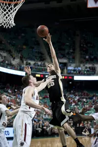 Nikita Mescheriakov scored a career-high 13 points against the Eagles