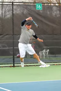 Jonathan Wolff was the first player this spring to take a set from No. 2 Alex Domijan
