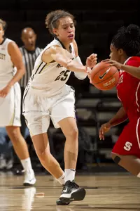 Dearica Hamby scored 11 points and had five rebounds and four steals.
