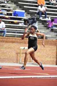 Brianna Dekine took first in the 600m