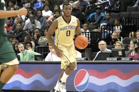 Codi Miller-McIntyre hit the 20-point for the fourth consecutive game