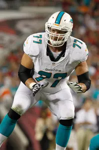 Tyson Clabo and the Dolphins are battling for a spot in the AFC Playoffs.