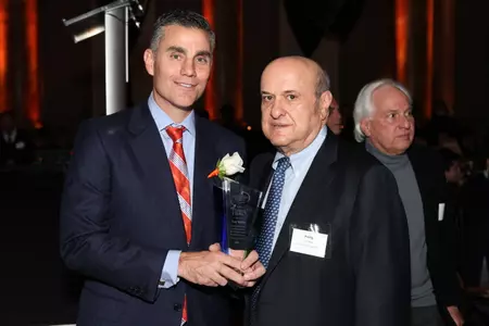 Head coach Tom Walter