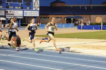 Thomas Bojanowski qualified for the 800m semifinals on Friday. (Photo by Cheryl Treworgy)