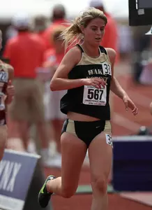 Kaitlyn Oliver placed third in the 3,000m on Saturday.