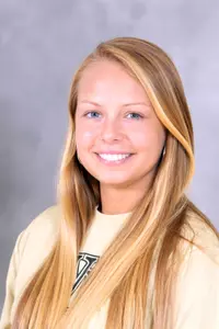 Brigita Bercyte teamed with Karen Forman for the deciding victory at No. 3 doubles on Saturday.