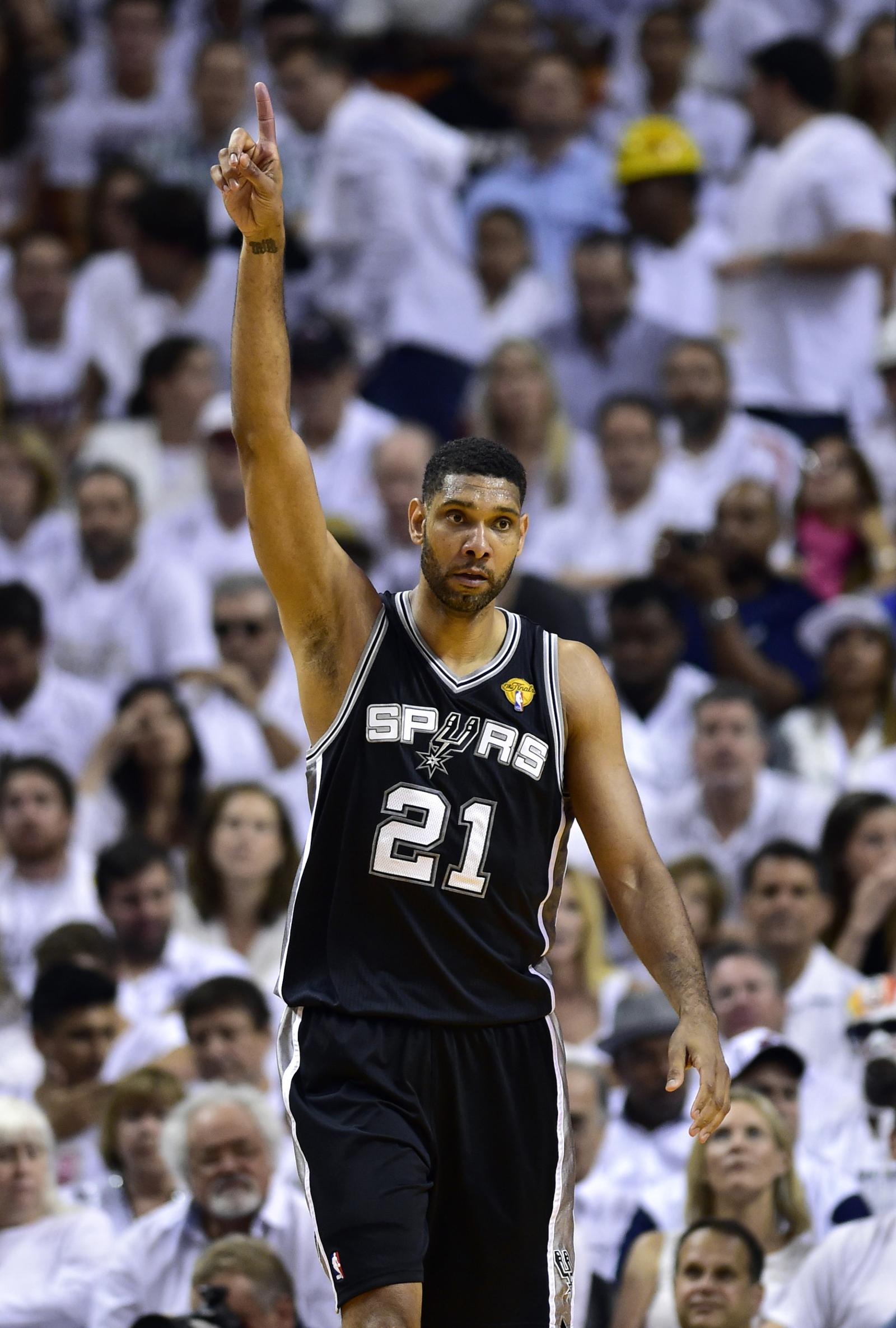 Tim Duncan Wins Fifth NBA Championship - Wake Forest University Athletics