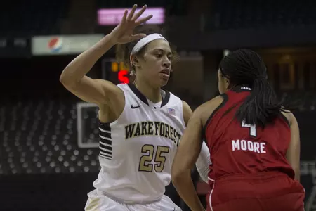 Dearica Hamby scored 28 points with 11 rebounds at Syracuse.