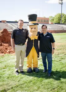 Head men's and women's soccer coaches Bobby Muuss & Tony da Luz