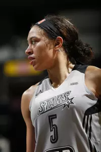 Dearica Hamby (NBAE/Getty Images)