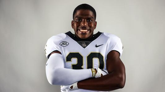 Jasheen Davis - Football - Wake Forest University Athletics