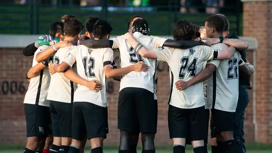 Men's Soccer Huddle 2020