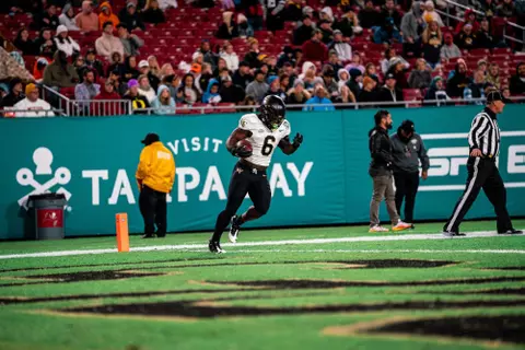 Justice Ellison in the endzone
