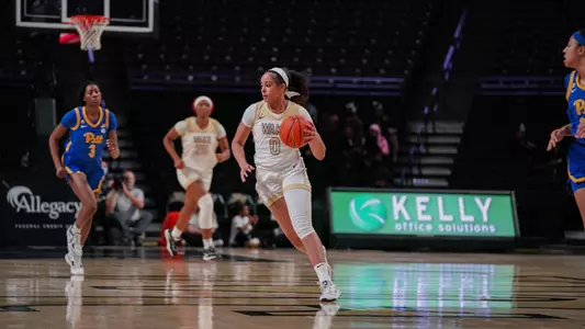 Alyssa Andrews vs. Pitt