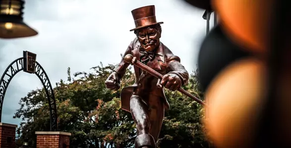 Statue