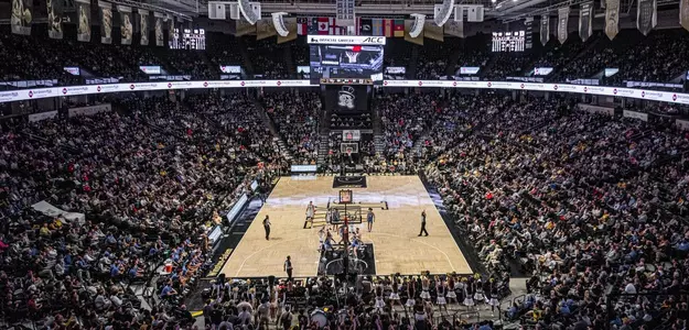 LJVM Coliseum Full Capacity Crowd