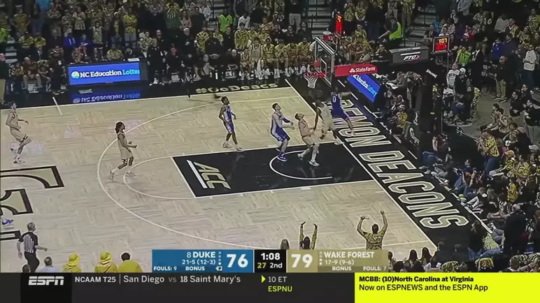 Highlight: Cam Hildreth steal locks in the win over No. 8 Duke