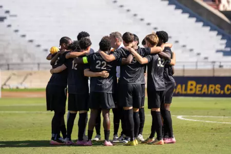 Huddle at Cal