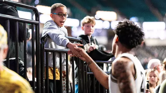 Fans with Juke Harris