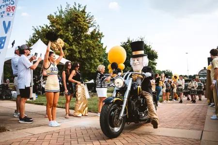 Deacon Walk