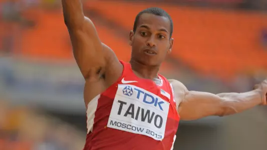 Knee Issue Cuts Taiwo's Day Short