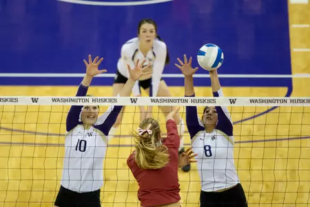 Dawgs Push For Pac-12 As Regular Season Wraps