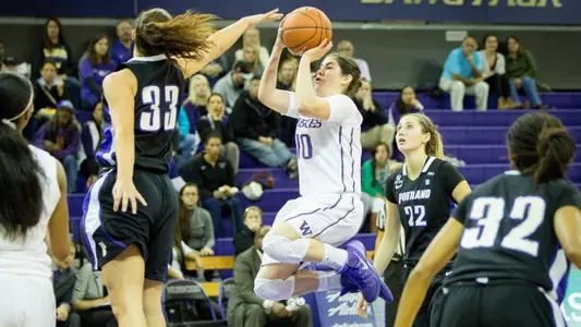 Kelsey Plum