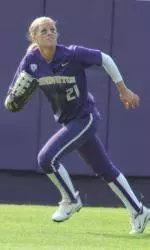 Husky Bats Come Alive In 8-0 Win