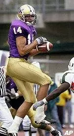 Huskies Topple No. 4 Hurricanes!!