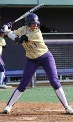 Walker, Huskies Pound No. 13/16 Georgia