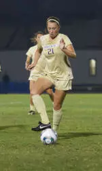 Late Goal Earns 1-1 Draw At Oregon
