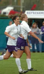 No. 18 Washington Fall Just Short Against No. 3 Pilots