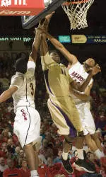 Men's Basketball Drops Contest To Arizona, 87-70