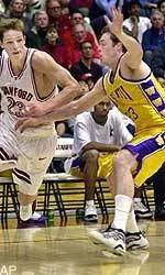 No. 1 Stanford Defeats Huskies, 99-79