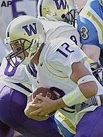 Huskies Fall To UCLA, 35-13