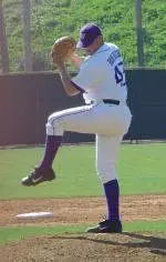 Lillibridge Picks Up UW Baseball MVP Award