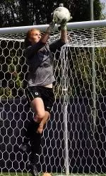 Huskies Get Shutout In Arizona