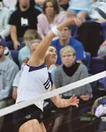 Washington Volleyball Advances To Sweet 16