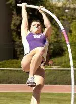 UW Vaulters Earn NCAA Championships Bids at West Regional