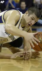 No. 10 Washington Edges Oregon State at Home, 69-65